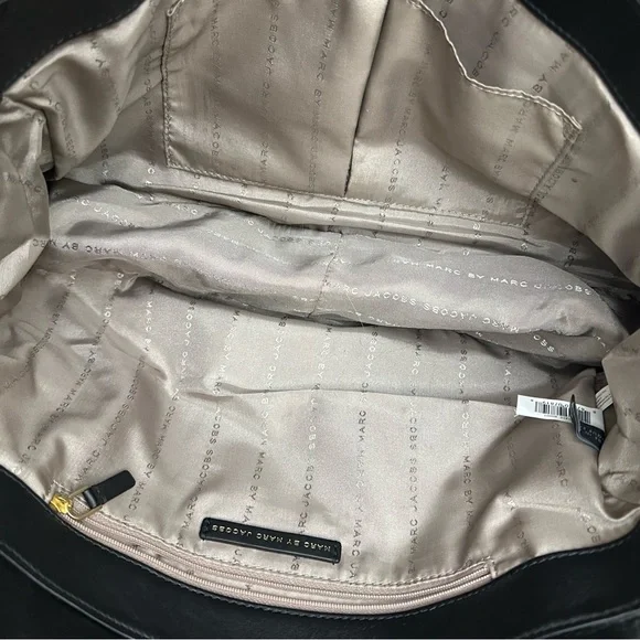 Marc By Marc Jacobs Tote Bag - Picture 6 of 16